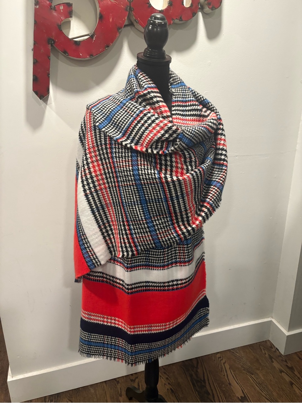 Banana Republic Cozy Plaid Fringe Throw Wrap Scarf